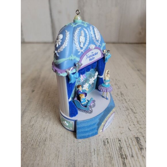 Carlton Cards Land of ice snow Nutcracker Suite ornament Xmas music - Picture 3 of 8